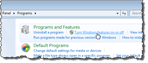 Facendo clic su Attiva o disattiva le funzionalità di Windows in Windows 7